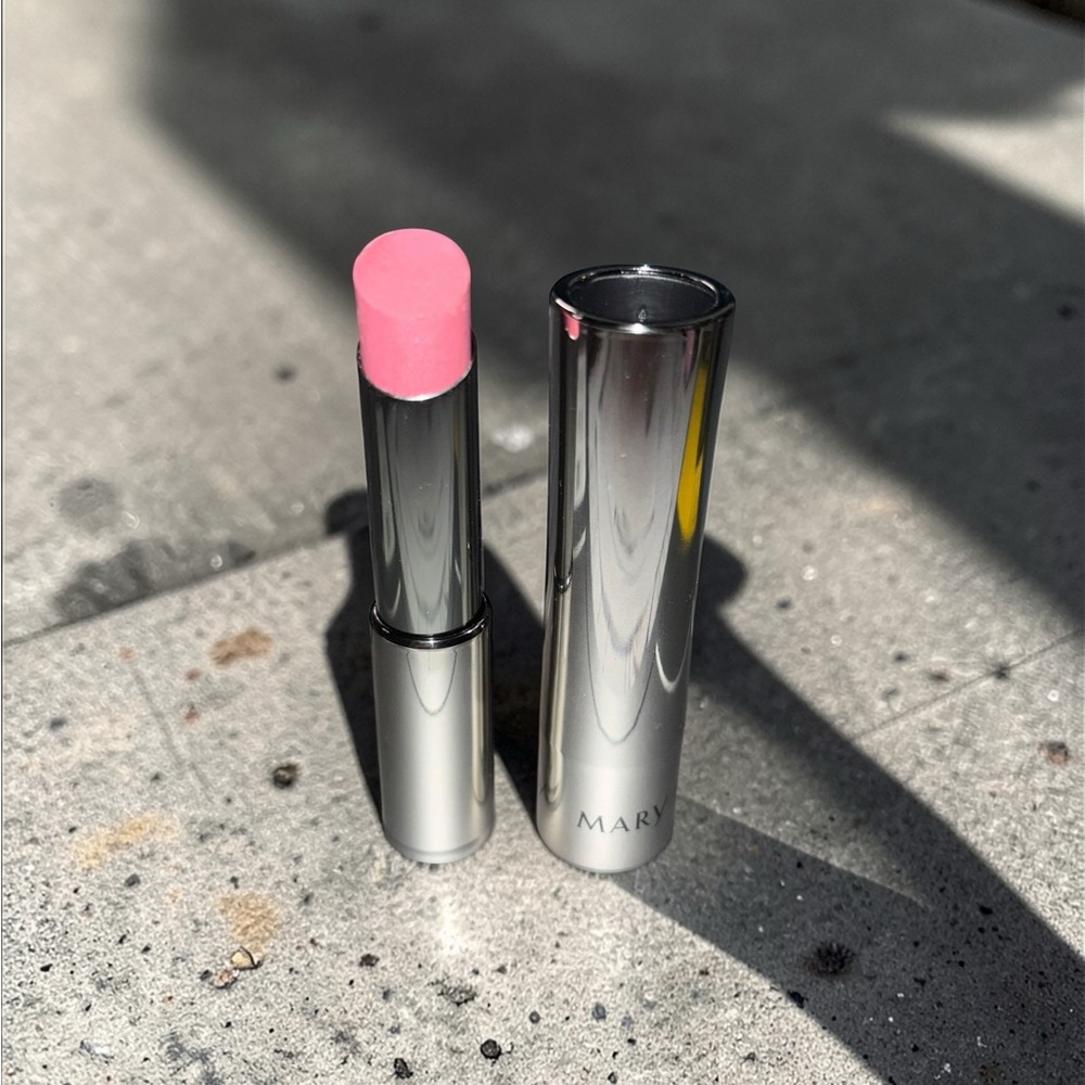 Mary Kay Posh Pink Lipstick NIB Soft Rosy Pink Cream Lip Color